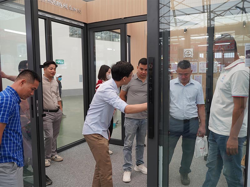 gian hàng kenwin tại triển lãm ngành cửa việt nam 2025