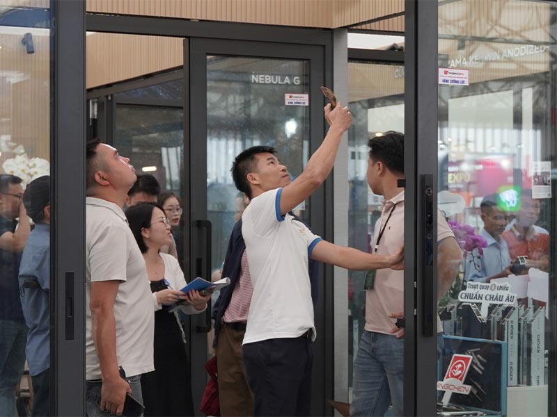 gian hàng kenwin tại triển lãm ngành cửa việt nam 2025